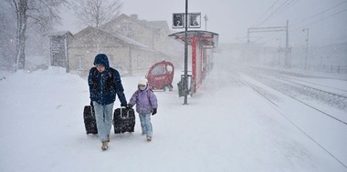 Trei morţi în Suedia, toţi bărbaţi, în urma căderii unor arbori peste ei, în timpul furtunii puternice Johannes. Zeci de mii de gospodării fără curent în nordul Suediei şi vestul Finlandei