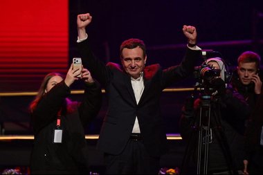 Reuters: Partidul de guvernământ din Kosovo a obţinut mai mult de jumătate din voturile exprimate la alegerile de duminică. Impasul politic de un an s-ar putea încheia