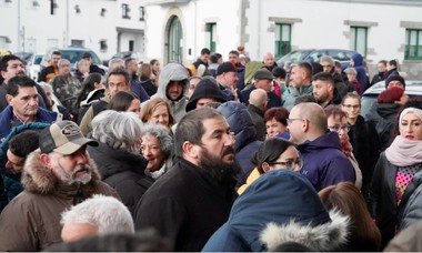 „De la noroc la coşmar”. Un sat din Spania care a câştigat 34 de milioane de euro la loterie nu poate încasa o parte din sumă, localnicii sunt furioşi