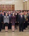 Fiica liderului nord-coreean Kim Jong Un, în prima vizită publică la mausoleul de stat pentru a aduce omagiu foştilor lideri