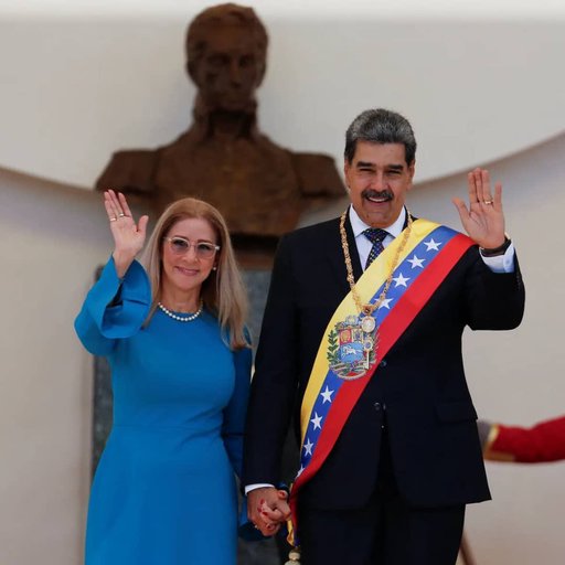 CNN: Maduro şi soţia sa au fost scoşi cu forţa din dormitorul lor în timpul capturării. Ei ar urma să fie duşi la New York