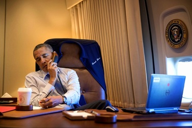 Obama, ascultat timp de ani de zile la bordul Air Force One de spionajul german, dezvăluie Die Zeit