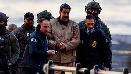 UPDATE - Nicolás Maduro a pledat nevinovat la prima apariţie în faţa justiţiei din SUA. Soţia sa a apărut cu bandaj la tâmplă. Următoarea înfăţişare, stabilită pentru 17 martie. Şedinţa a fost prezidată de un judecător în vârstă de 92 de ani 