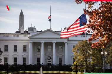 Donald Trump vrea acum să construiască un etaj deasupra coloanelor Casei Albe. Este pentru prima dată când sunt dezvăluite proiecte ce vizează modificarea aripii vestice a Casei Albe