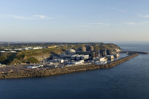 Reactoarele Centralei Nucleare Flamanville, inclusiv reactorul presurizat european (EPR), oprite din cauza furtunii Goretti