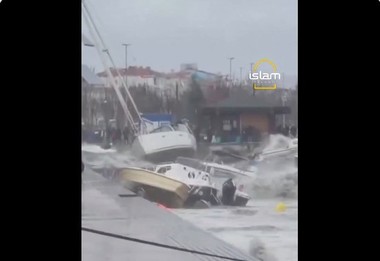 Cel puţin cinci morţi şi mai mulţi răniţi în urma unei furtuni în Turcia - VIDEO