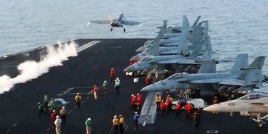 Atacuri la scară largă ale armatei SUA împotriva unor ţinte ISIS în Siria