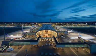 Aeroportul din Oslo a închis temporar o pistă după detectarea unei drone
