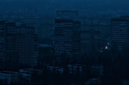 Explozii şi incendii la Kiev, după un nou atac nocturn al Rusiei. Numeroşi localnici sunt în continuare fără căldură