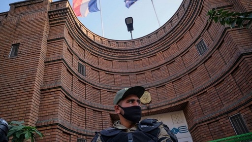 Personalul diplomatic neesenţial al Ambasadei Franţei la Teheran a părăsit Iranul. Macron condamnă ”violenţa statului”, care ”loveşte orbeşte” manifestanţi. Londra denunţă o reprimare ”oribilă”. UE ameninţă cu ”noi sancţiuni, mai dure”