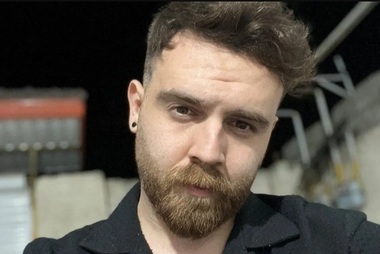 Iranul dezminte că Erfan Soltani a fost condamnat la moarte şi ar putea fi executat, aşa cum se tem SUA şi ONG-uri de drepturile omului. El a fost încarcerat la Închisoarea Karaj şi acuzat de participare la adunări împotriva securităţii naţionale şi propagandă