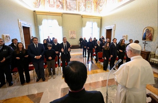 Papa Leon al XIV-lea primeşte în audienţă privată un grup de aproximativ 20 de rude ale victimelor de la Crans Montana