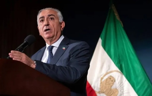 Fiul fostului şah al Iranului, Reza Pahlavi, consideră că puterea iraniană va cădea până la urmă. El se declară pregătit să conducă o tranziţie democratică şi cere atacuri ”chirurgicale” împotriva Gardienilor Revoluţiei