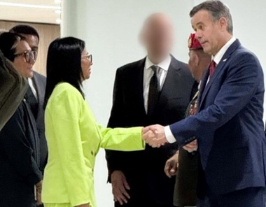 Directorul CIA John Ratcliffe s-a întâlnit cu preşedinta interimară Delcy Rodriguez la Caracas, pentru a-i transmite mesajul că SUA ”abia aşteaptă să construiască o relaţie de lucru mai bună”