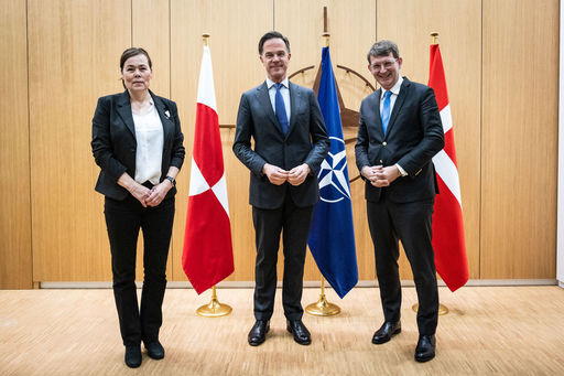 NATO, Danemarca şi Groenlanda au discutat despre importanţa Arcticii pentru „securitatea colectivă”. Danemarca propune o misiune de supraveghere NATO în teritoriul arctic