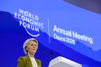 Ursula von der Leyen promite, la Forumul Economic Mondial, la Davos, un răspuns ”ferm” ameninţărilor lui Trump cu privire la Groenlanda şi taxe vamale. Ea se angajează să coopereze cu SUA în vederea unei ”îmbunătăţiri a securităţii în Arctica”