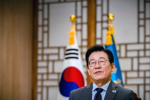 Coreea de Nord poate fabrica până la 20 de arme nucleare pe an, anunţă preşedintele sud-coreean Lee Jae Myung şi-i cere lui Donald Trump ajutorul în soluţionarea dosarului. ”Abordarea à la Trump pare să ajute” în discuţii cu Kim Jong Un