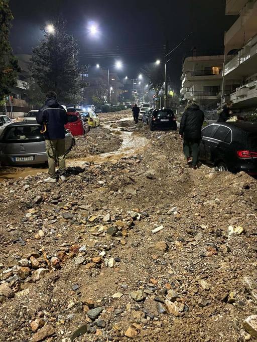 Doi morţi în urma unei furtuni puternice care a lovit Grecia - VIDEO