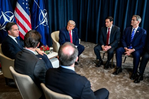 După ce Mark Rutte i-a atras atenţia că Europa a venit deja în ajutorul SUA în Afganistan, Trump susţine că trupele NATO „au rămas puţin în spatele liniei frontului”