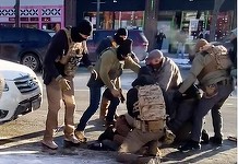 Asociaţia Naţională a Armelor de Foc şi grupurile pro-arme solicită o „anchetă completă” în cazul uciderii lui Alex Pretti, bărbatul care a fost împuşcat în Minnesota de agenţii ICE pe motiv că era înarmat