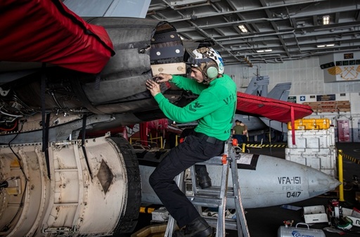 Portavionul american USS Abraham Lincoln a sosit în O.Mijlociu, anunţă CENTCOM