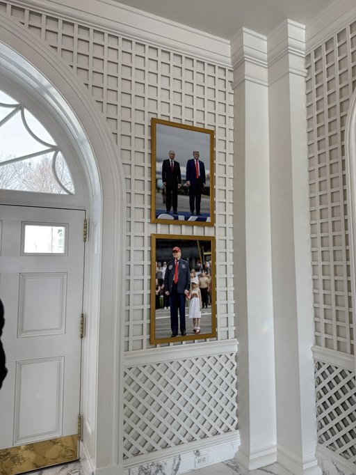 Trump şi-a pus pe un perete la Casa Albă o fotografie înrămată cu el şi Putin - FOTO