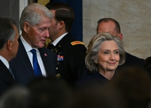 Bill şi Hillary Clinton acceptă să depună mărturie în persoană într-o ofertă de ultim moment pentru a evita votul de sfidare în ancheta Jeffrey Epstein