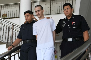 Un francez, care risca să fie condamnat la moarte în Malaysia cu privire la deţinere şi trafic de droguri, achitat