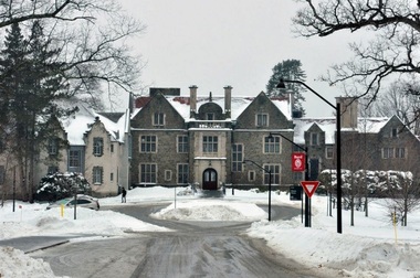 Epstein a ajutat-o pe fiica lui Woody Allen să intre la facultate, arată e-mailuri publicate de Departamentul de Justiţie