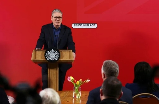 Starmer îşi cere scuze, într-un discurs, la Hastings, dar anunţă că vrea să rămână la Downing Street, în plină criză de încredere şi de autoritate, după ce scandalul Epstein/Mandelson îi ameninţă viitorul politic