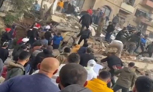 O clădire rezidenţială s-a prăbuşit în Tripoli, Liban. Au murit cel puţin două persoane - VIDEO