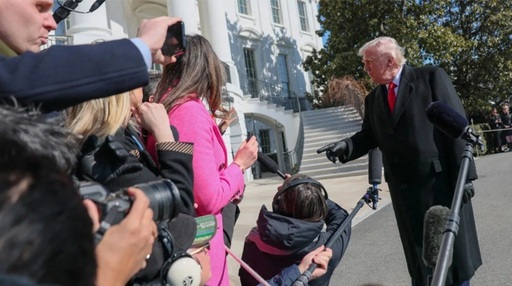 Trump îl îndeamnă pe Zelenski ”să se mişte” şi să încheie un acord cu Rusia