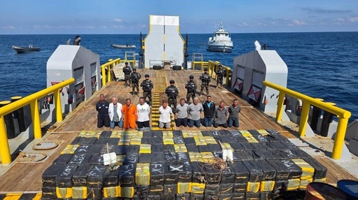 Marina salvadoriană confiscă 6,6 tone de cocaină la Oceanul Pacific, cea mai mare confiscare din istoria ţării, anunţă Nayib Bukele
