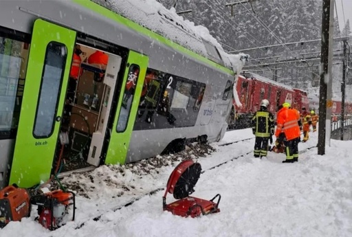UPDATE-Cinci răniţi în deraierea unui tren regional în Alpii elveţieni