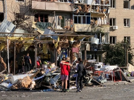 Ucrainenii, răspândiţi în toată Europa, rămân blocaţi în incertitudine din cauza războiului