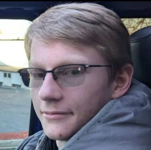 Ce se ştie despre Austin Tucker Martin, tânărul de 21 de ani ucis la Mar-a-Lago. Autorităţile au declarat că era înarmat, dar vărul său susţine că nu era interesat de arme