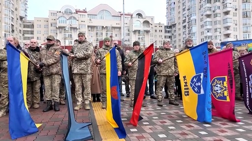 Kievul şi Ucraina, încremenite într-un moment de reculegere în memoria militarilor şi civililor ucişi în patru ani de război