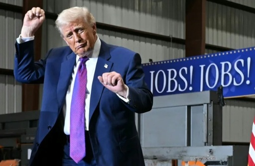 Trump, la Capitoliu, pentru a vinde o ”epocă de aur” pe care americanii nu o prea văd