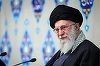CIA l-a urmărit pe Khamenei timp de mai multe luni înainte să-l elimine, dezvăluie The New York Times. Planul iniţial prevedea un atac pe timpul nopţii. Lovitura la un complex imobiliar al autorităţilor iraniene în centrul Teheranului, cu rachete aer-sol