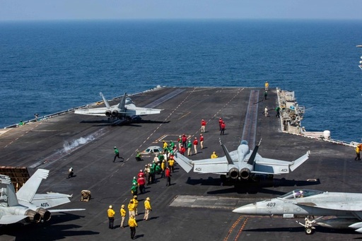 Portavionul american USS Abraham Lincoln nu a fost atins de rachete iraniene, anunţă CENTCOM. ”Minciună”