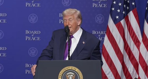Trump spune într-un interviu pentru CNN că „marele val” de lovituri în Iran urmează de-acum încolo