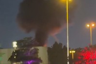 Incendiu la Consulatul SUA din Dubai provocat de o dronă probabil iraniană - VIDEO