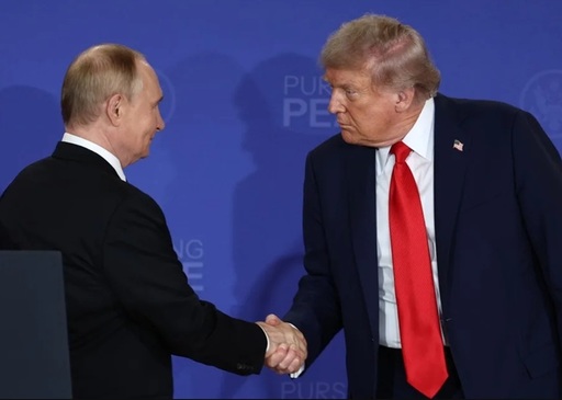 Trump a discutat o oră la telefon cu Putin despre războaiele din Iran şi Ucraina, anunţă Uşakov. Putin a pledat în favoarea unei soluţionări ”paşnice şi diplomatice rapide a conflictului iranian” şi i-a spus că ”trupele ruse înaintează cu mult succes” în Ucraina