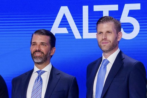 După criptomonede, fiii cei mari ai lui Donald Trump investesc într-un producător de drone cu aplicaţii militare trezind din nou suspiciuni de conflict de interese