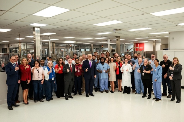 SUA au lovit ”28 de nave (iraniene) care pun mine”, anunţă Trump într-o vizită la o fabrică la Cincinnati