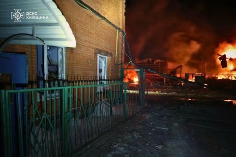 UPDATE - Cel puţin patru morţi şi numeroşi răniţi după un atac masiv al Rusiei asupra regiunii Kiev. Moscova a lansat aproape 500 de drone şi rachete asupra Ucrainei