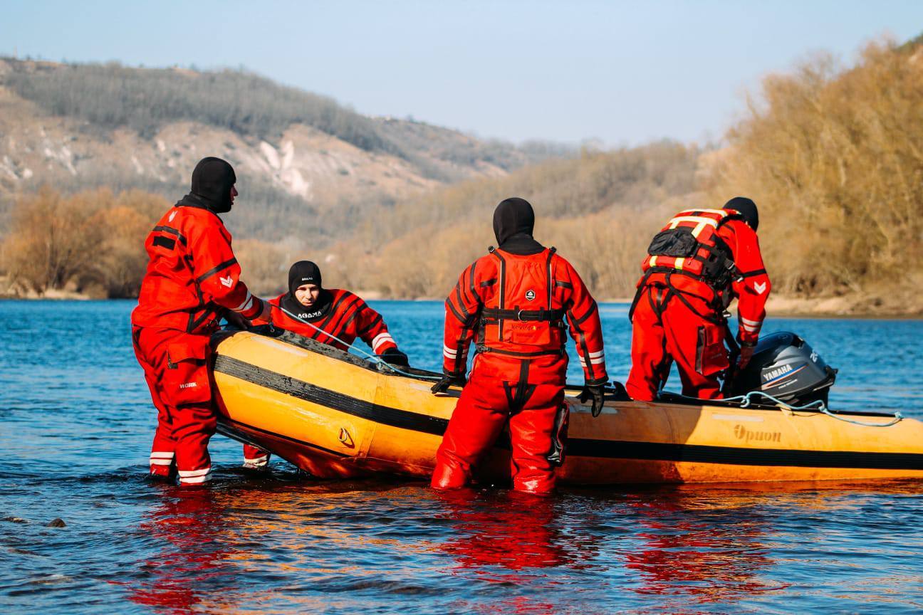 Guvernul Republicii Moldova instituie stare de alertă pe bazinul fluviului Nistru pentru 15 zile. Ministrul mediului: „Vinovatul exclusiv pentru poluare este Federaţia Rusă” 