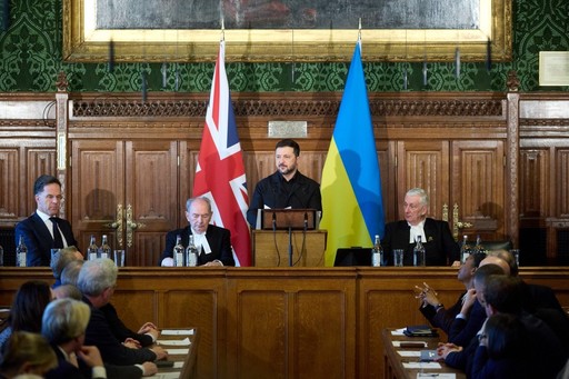 Europa trebuie să se pregătească pentru atacuri cu drone din partea teroriştilor şi a infractorilor, avertizează Zelenski