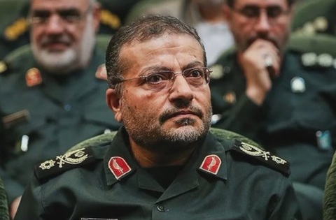 Comandantul Basij, generalul Gholam Soleimani, a fost asasinat într-un cort, într-o zonă împădurită, sub nişe copaci, dezvăluie un oficial israelian de rang înalt din spionajul militar israelian. Liderii iranieni să înţeleagă că ”niciun refugiu nu este si