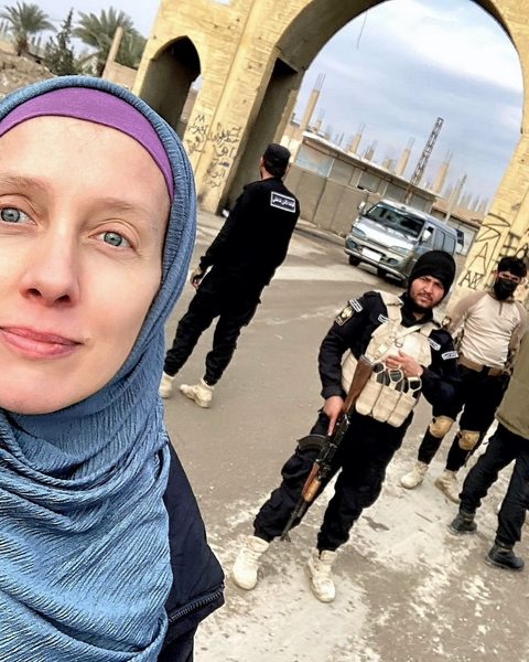 O jurnalistă americană a fost răpită la Bagdad. Un suspect pro-iranian a fost arestat, căutările continuă